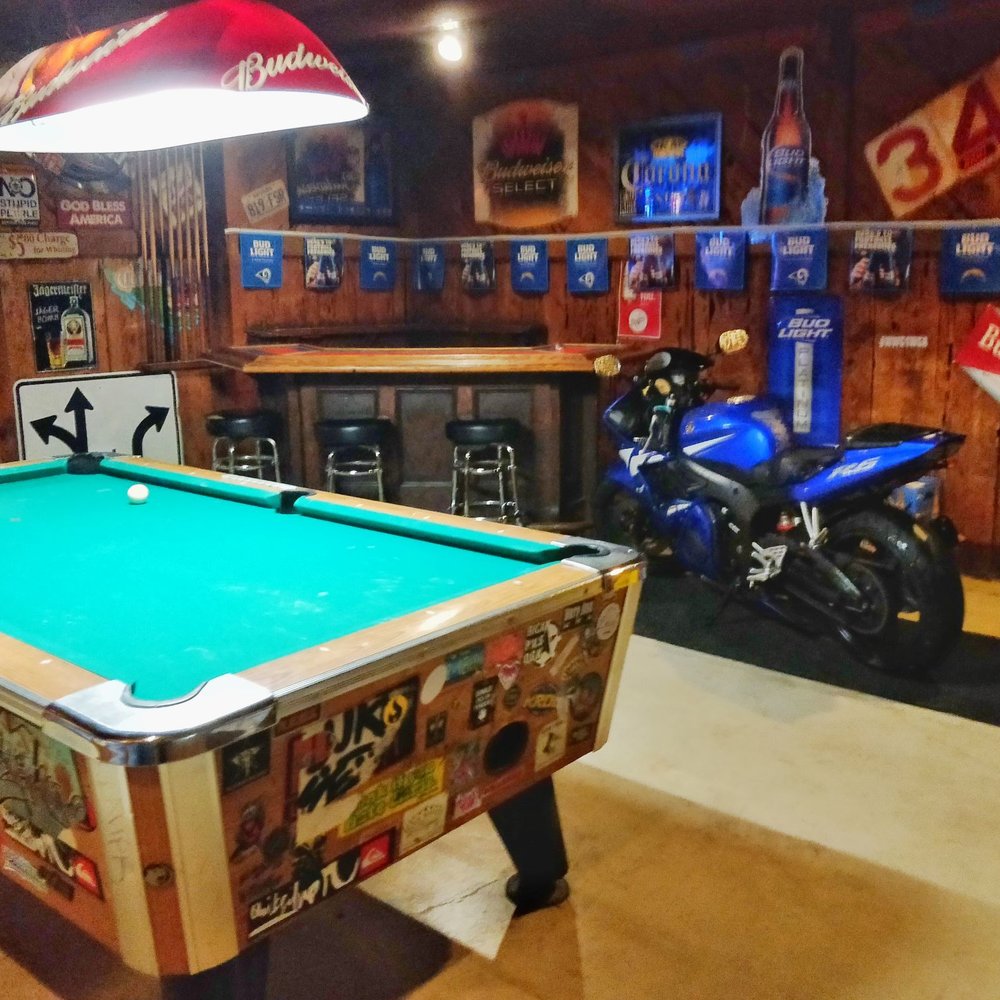 The Hideaway - Dive Bars Near Me - Lakewood, California