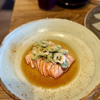 Mikuni - Aburi salmon sashimi - Japanese Near Me - Davis, California Mikuni - Aburi salmon sashimi - Japanese Near Me - Davis, California