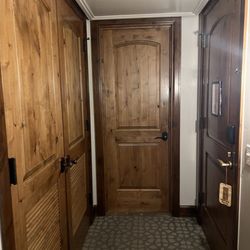 The Sebastian - Vail - Carpets stained and deadbolt doesn't lock