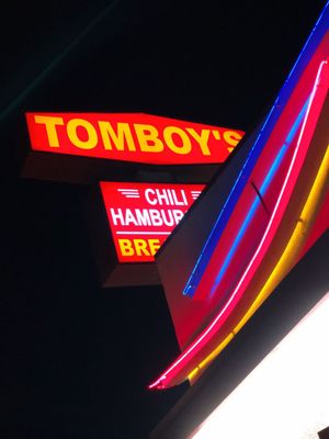 Tomboy's Famous Chiliburgers by null
