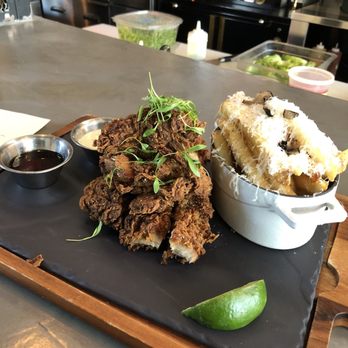 Le Chick - Fried Chicken and Truffle Fries - Cocktail Bars Near Me - Miami, Florida