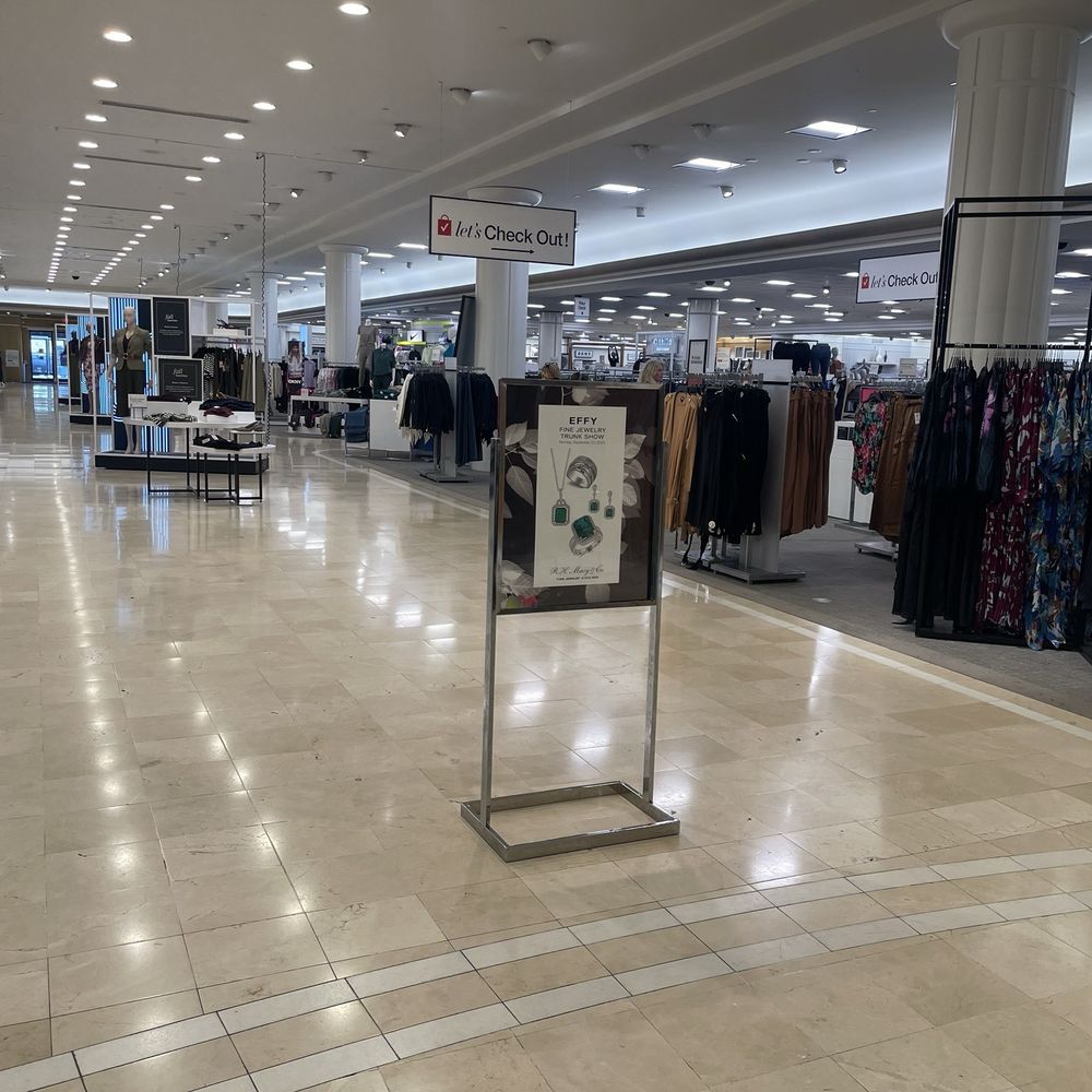 Macy's - Department Stores Near Me - Troy, Michigan