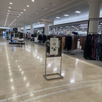 Macy's - Department Stores Near Me - Troy, Michigan