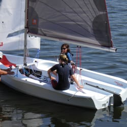 Nautik Yachting - Schulung in der Segelschule - es geht los