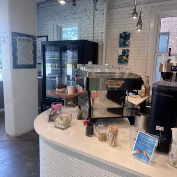 Blūm - Coffee & Tea Near Me - Charleston, South Carolina Blūm - Coffee & Tea Near Me - Charleston, South Carolina
