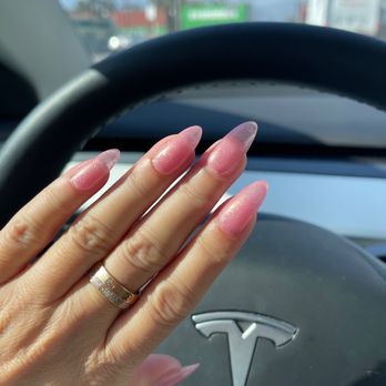 Lien's Nails - Gel X nails - Nail Salons Near Me - Rosemead, California