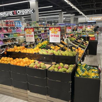 Giant - Deceptive - No Prices - Grocery Near Me - Wynnewood, Pennsylvania