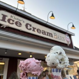 two ice cream cones two ice cream cones