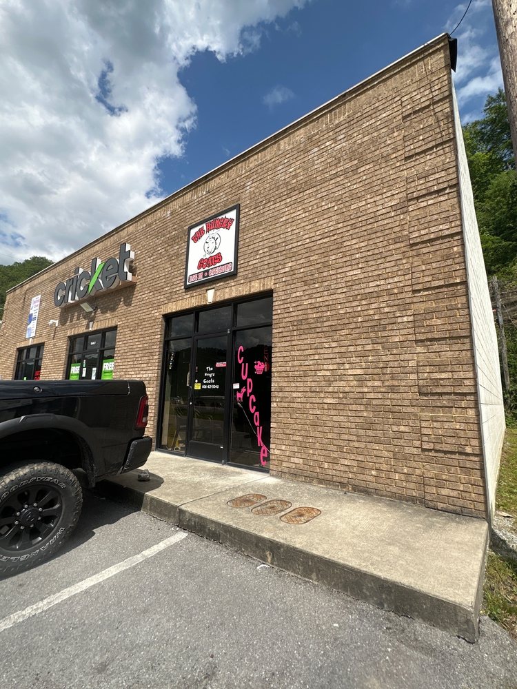 THE HUNGRY GOATS Updated August 2024 2307 W Hwy 72, Harlan, Kentucky Desserts Restaurant