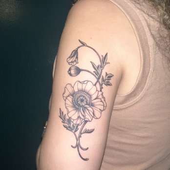Scapegoat Tattoo - Poppy flowers by Virginia - Tattoo Near Me - Portland, Oregon Scapegoat Tattoo - Poppy flowers by Virginia - Tattoo Near Me - Portland, Oregon