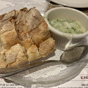 Dalton's - Bread - New American Near Me - North Branford, Connecticut