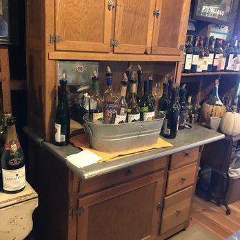 Basignani Winery - Tasting room - Wineries Near Me - Sparks Glencoe, Maryland