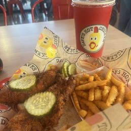 Dave's #1 2 Tenders w/ Fries Regular Soft Drink Dave's #1 2 Tenders w/ Fries Regular Soft Drink