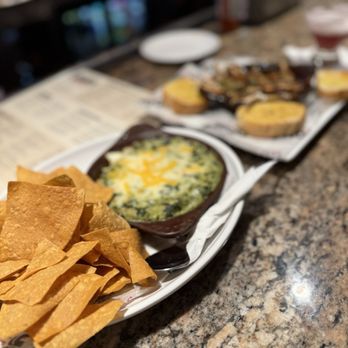 Dons Seafood - Lafayette - Seafood Near Me - Lafayette, Louisiana