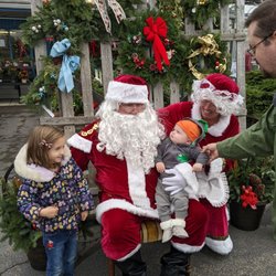 Nessralla's Farm of Marshfield - My kiddos with Santa and Mrs Claus