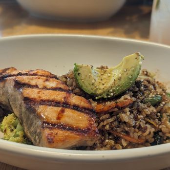 True Food Kitchen - Teriyaki quinoa bowl with salmon - New American Near Me - Alpharetta, Georgia True Food Kitchen - Teriyaki quinoa bowl with salmon - New American Near Me - Alpharetta, Georgia
