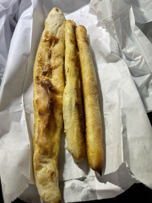 Cutting Edge Pizzeria by null