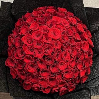 Millan Flower Shop - Big roses hand wrap bouquet - Florists Near Me - Phoenix, Arizona Millan Flower Shop - Big roses hand wrap bouquet - Florists Near Me - Phoenix, Arizona