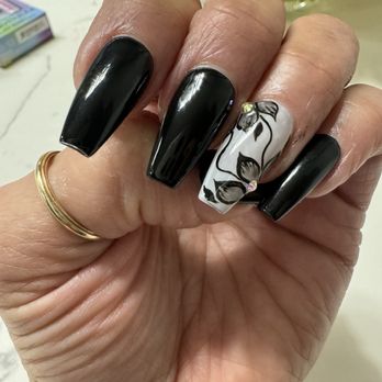 Blue Diamond Nails Spa - Nail Salons Near Me - Enterprise, Nevada