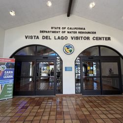 Vista del Lago Visitor's Center