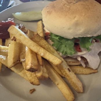 Glen Park Tavern - Turkey and Brie - American Near Me - Williamsville, New York Glen Park Tavern - Turkey and Brie - American Near Me - Williamsville, New York