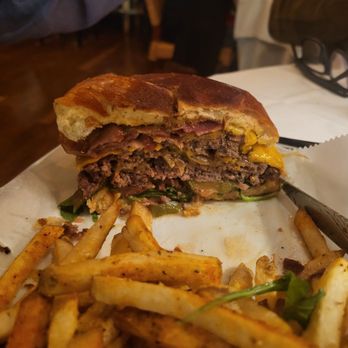 Ardor by Chance - Smash burger from the side - Pizza Near Me - Chicago, Illinois