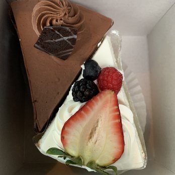 Mr Baker - Berry Cake and Chocolate Cake. - Bakeries Near Me - Rancho Cucamonga, California Mr Baker - Berry Cake and Chocolate Cake. - Bakeries Near Me - Rancho Cucamonga, California