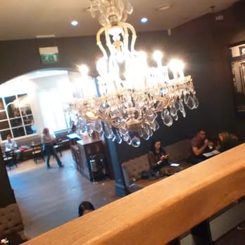 Starbucks - Coffee & Tea Near Me - London, XGL Starbucks - Coffee & Tea Near Me - London, XGL