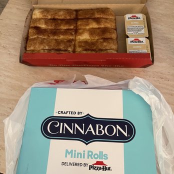 Pizza Hut - Delivery from Uber Eats - Pizza Near Me - Centreville, Virginia Pizza Hut - Delivery from Uber Eats - Pizza Near Me - Centreville, Virginia