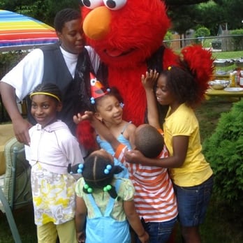 Party Moon Bounce - The Kids LOVE ELMOOOOOOOO :) - Bounce House Rentals Near Me - Williamstown, New Jersey