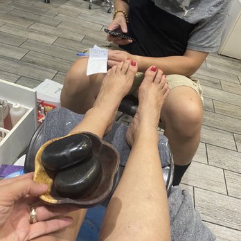 Camelback Nail Bar - Sam explained to me the benefits of hot stone and ancient Asian culture. - Nail Salons Near Me - Phoenix, Arizona