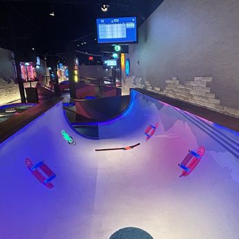 Puttshack - Louisville - Mini Golf Near Me - Louisville, Kentucky