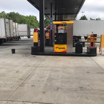 Love's Travel Stop - Diesel fuel isle - Gas Stations Near Me - Newberry, South Carolina