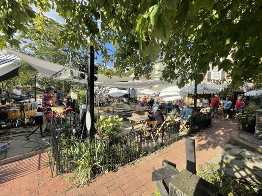 Little Market Café by null