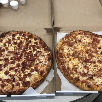 Hunner's Restaurant & Catering - Pizza Near Me - Sturgeon, Pennsylvania Hunner's Restaurant & Catering - Pizza Near Me - Sturgeon, Pennsylvania