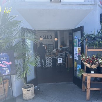 Salud Juice - Entrance - Juice Bars & Smoothies Near Me - Long Beach, California Salud Juice - Entrance - Juice Bars & Smoothies Near Me - Long Beach, California