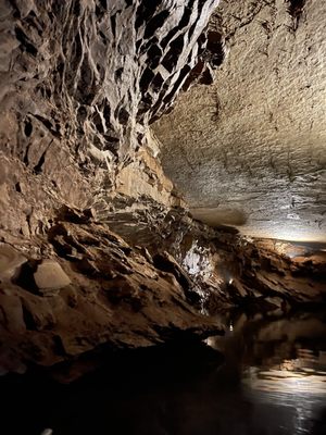 Lost River Cave by null