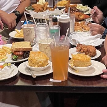 Amy Ruth's - A feast ! Basket of cornbread 8/10 - Southern Near Me - New York, New York Amy Ruth's - A feast ! Basket of cornbread 8/10 - Southern Near Me - New York, New York
