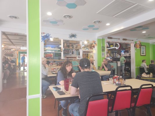 Captain Leonard's Seafood Restaurant by null