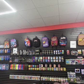 LEGENDS SMOKE & VAPE - Updated May 2026 - 16 Photos - 2500 McRae Rd,  Leesville, Louisiana - Tobacco Shops - Phone Number