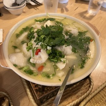 Mama Chang - Chinese Near Me - Fairfax, Virginia