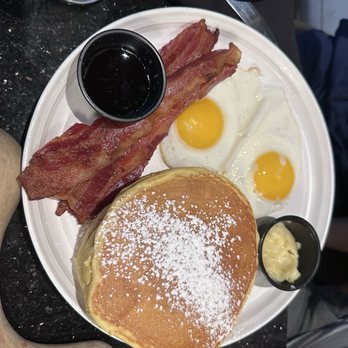 Brass Rabbit Pub - Pancake breakfast - Pubs Near Me - Arlington, Virginia Brass Rabbit Pub - Pancake breakfast - Pubs Near Me - Arlington, Virginia