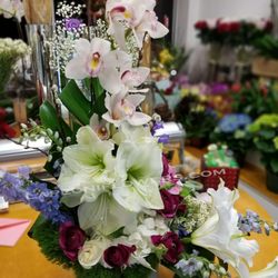 Lapeoni Flowers and Events - Variety of Blooms on Vase