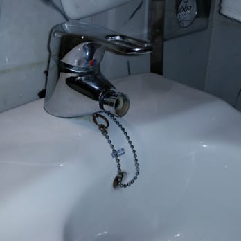 Hotel Balmoral - Bidet nozzle that sprayed me in the face while on toilet DIRECTLY across from it. - Hotels Near Me - Barcelona, B