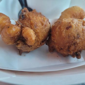 Co Hog - Clam fritters - Seafood Near Me Co Hog - Clam fritters - Seafood Near Me