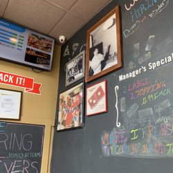 Domino's Pizza - Waiting area