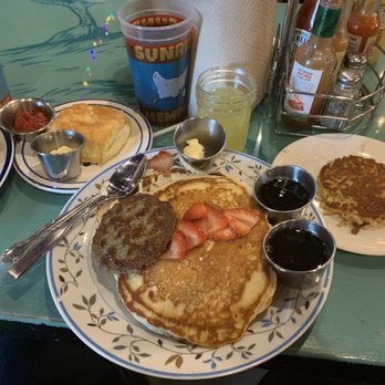 Sunrise Memphis - Pancakes and turkey sausage - Breakfast & Brunch Near Me - Memphis, Tennessee Sunrise Memphis - Pancakes and turkey sausage - Breakfast & Brunch Near Me - Memphis, Tennessee