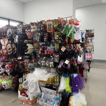 Goodwill Blue Springs - Not secondhand - Thrift Stores Near Me - Blue Springs, Missouri Goodwill Blue Springs - Not secondhand - Thrift Stores Near Me - Blue Springs, Missouri