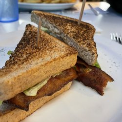 Flying Saucer Restaurant - BLT