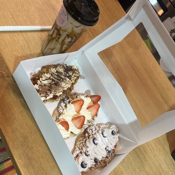 Maison De Croissant - Bakeries Near Me - Irvine, California Maison De Croissant - Bakeries Near Me - Irvine, California